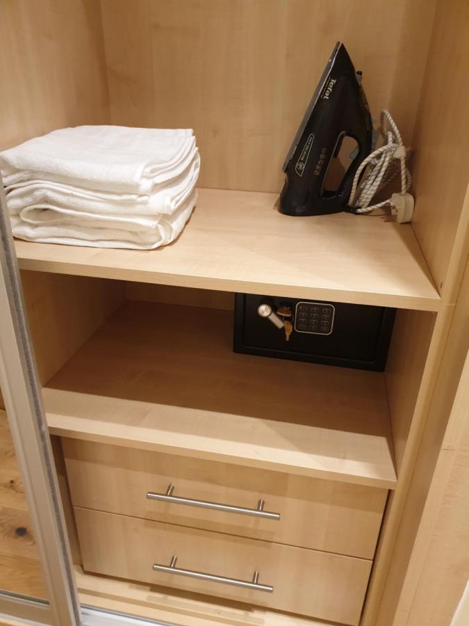 London Luxury Apartments 5 Min Walk From Ilford Station, With Free Parking Free Wifi Exterior foto